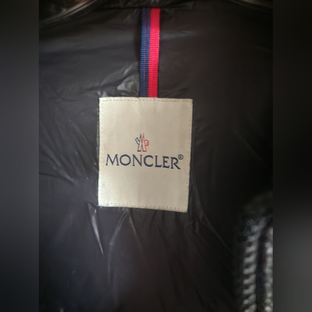 Moncler Black Puffer Jacket - Picture 14 of 14